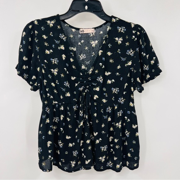 SO Black Floral Print Babydoll Top Blouse Juniors Boho Y2K Size Small - Picture 6 of 6